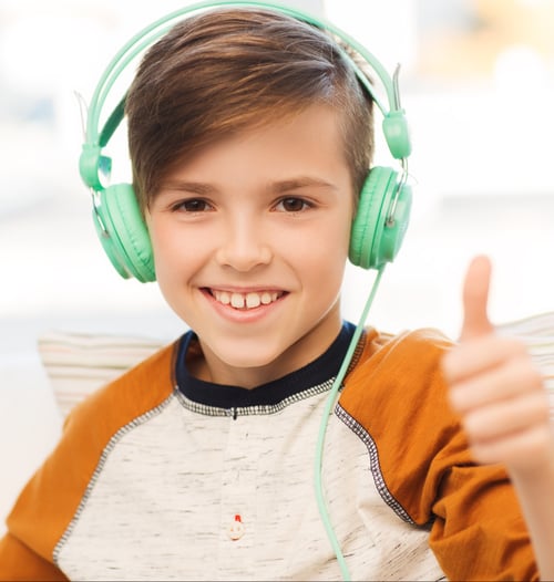 AdobeStock_95264074 boy thumbs up-2-2 AdobeStock_95264074 boy thumbs up-2-2