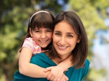 Mother.daughter.380.285.jpg Mother.daughter.380.285.jpg